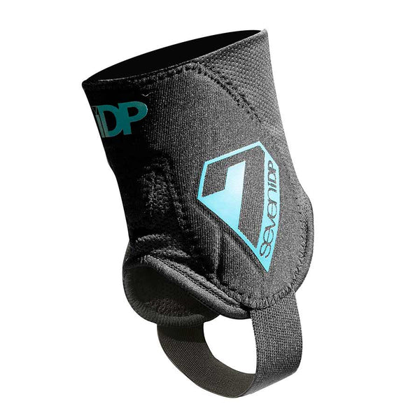 7iDP Control Ankle Guard Pair S/M Black